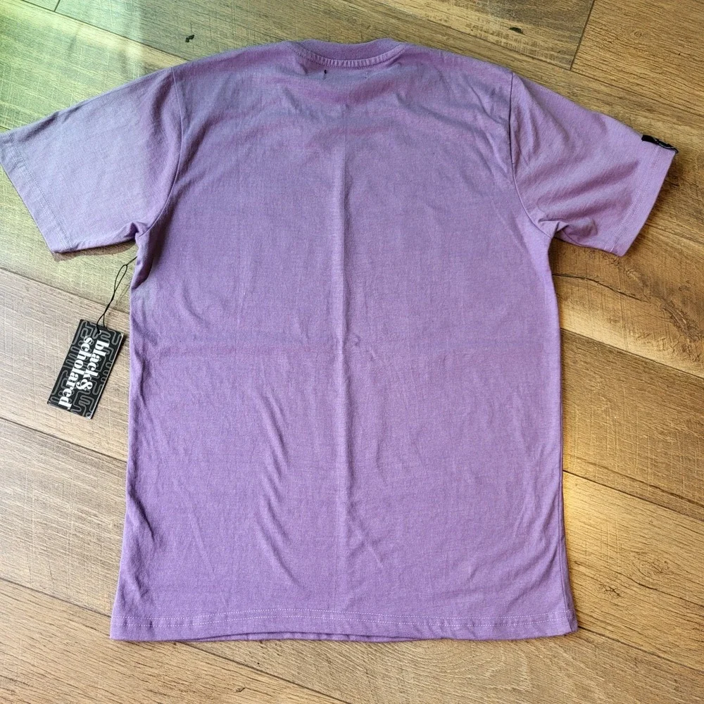 Black & Scholared Society Purple Graphic T-Shirt Class of 2023 Small NEW